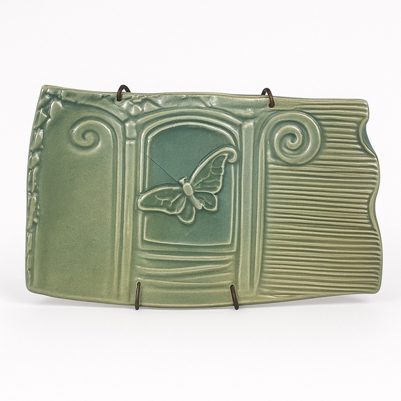 Carol Long Pottery Green Butterfly Relief Ceramic Wall Plaque Tile Handmade OS - Picture 1 of 13